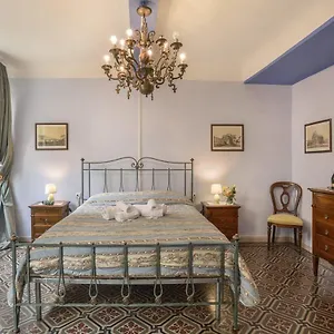Corte Delle Uova Centro Storico Piazza San Michele Affittacamere